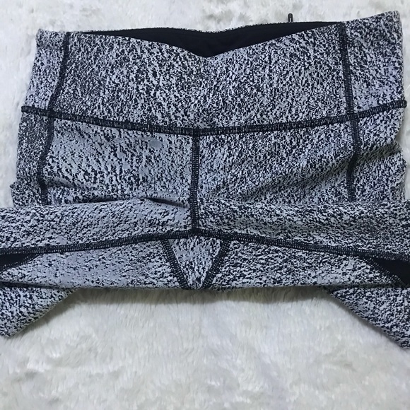 Lululemon Pace Rival Cropped Leggings - Picture 8 of 11